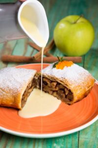 Apple Strudel Creme Ingles Apple Strudel com Creme Inglês