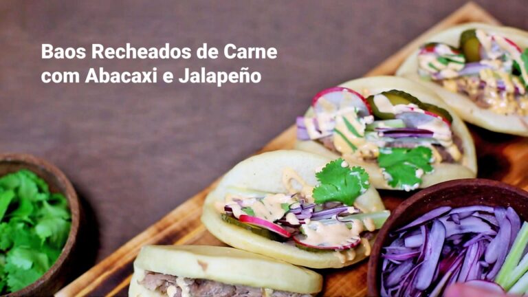 Baos-Recheados-de-Carne-com-Abacaxi-e-Jalapeno